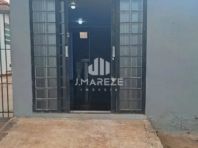 Casa com 200m² 2 quartos e 1 banheiro, à venda, no bairro Núcleo Habitacional Dom Romeu Alberti em Apucarana