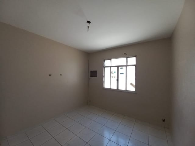 Casa com 360m² 4 quartos e 3 banheiros, à venda, no bairro Vila Valqueire em Rio de Janeiro