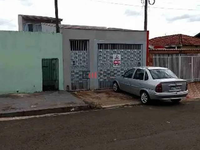Casa 3 quartos e 2 banheiros, à venda, no bairro Santa Joana em Londrina