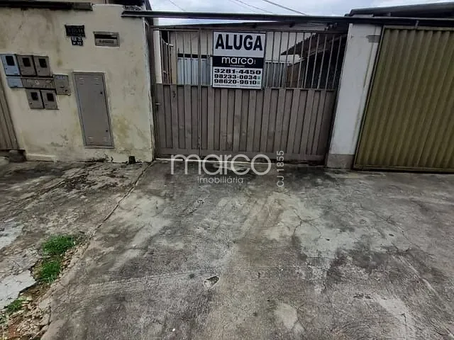 Casa 2 quartos e 1 banheiro, para alugar, no bairro Vila Santa Helena em Goiânia