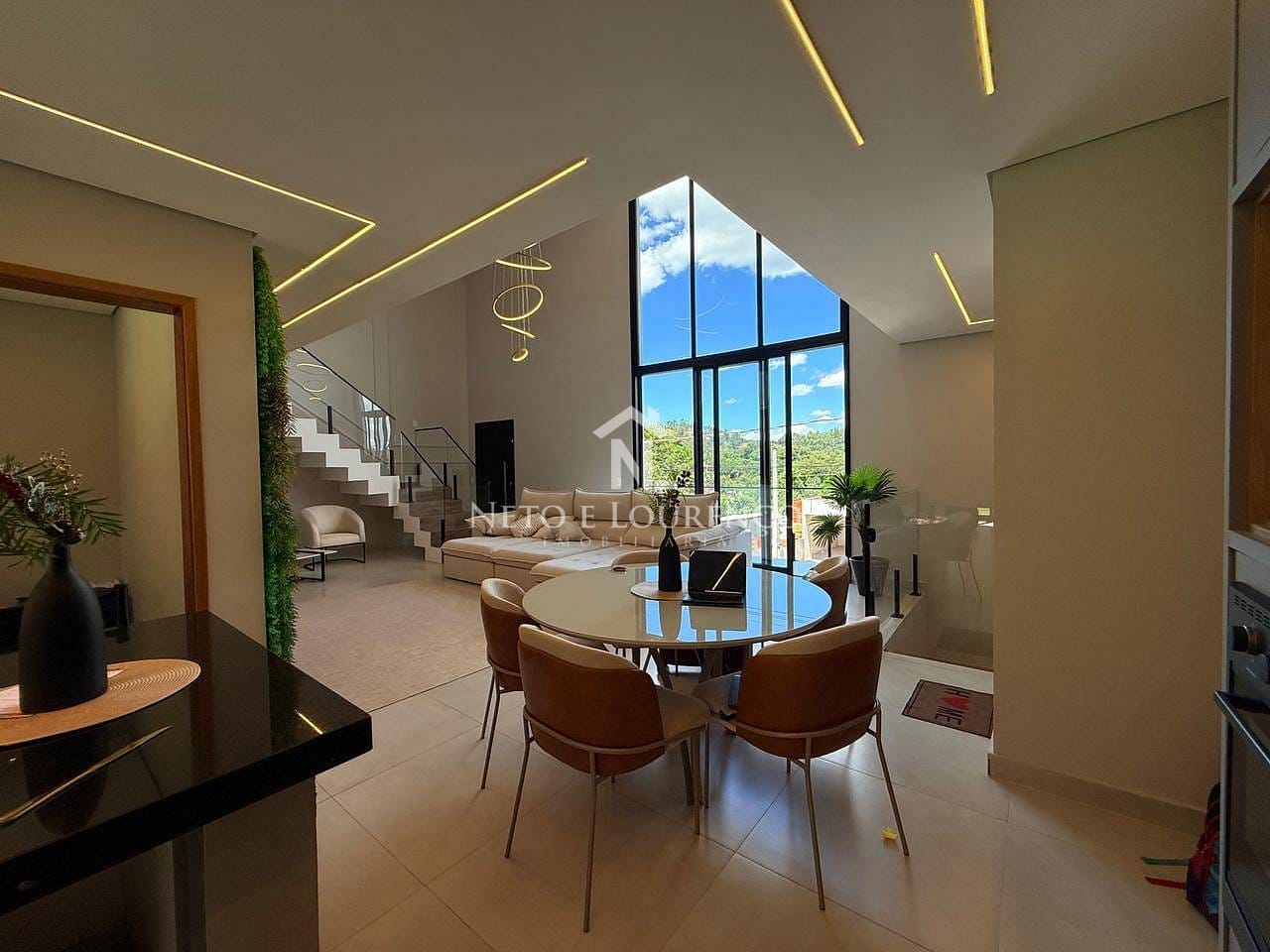 Casa, 3 quartos, 245 m² - Foto 6