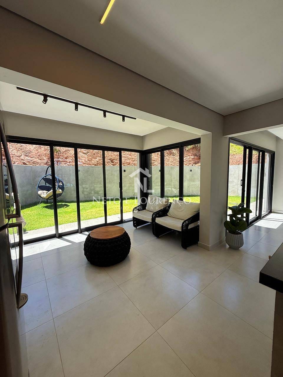 Casa, 3 quartos, 245 m² - Foto 9