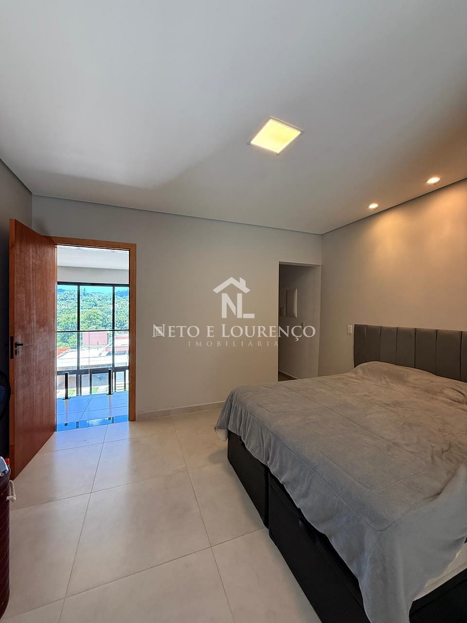 Casa, 3 quartos, 245 m² - Foto 20