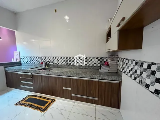 Casa 3 quartos e 3 banheiros, à venda, no bairro Jardim Universitário em Paraíso do Tocantins