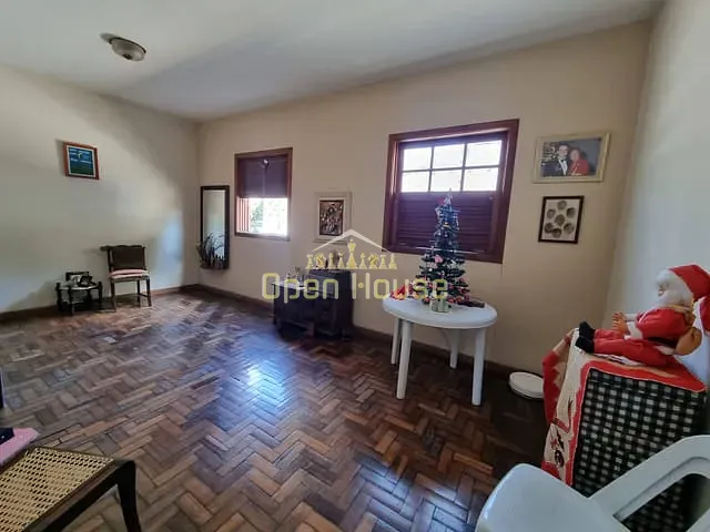 Casa com 481m² 5 quartos e 4 banheiros, à venda, no bairro Vila Santa Cecília em Volta Redonda