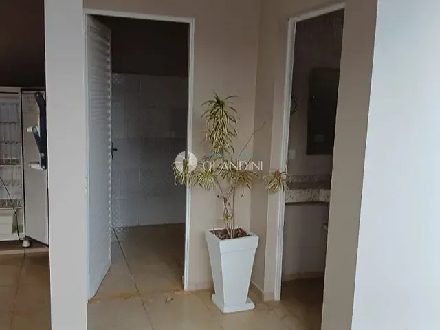 Casa com 438m² 3 quartos e 2 banheiros, à venda, no bairro Jardim Conquista em Artur Nogueira