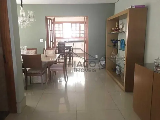 Casa com 350m² 5 quartos e 2 banheiros, para alugar, no bairro BELEM em São Paulo
