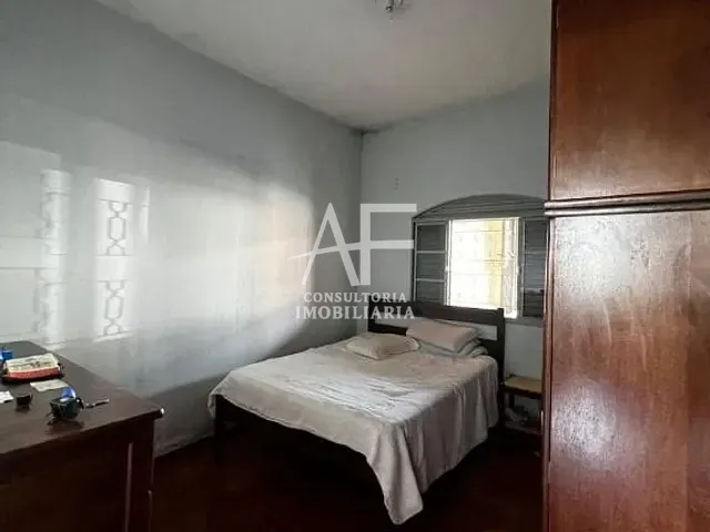 Casa com 240m² 4 quartos e 3 banheiros, à venda, no bairro Jardim Julieta em Taubaté