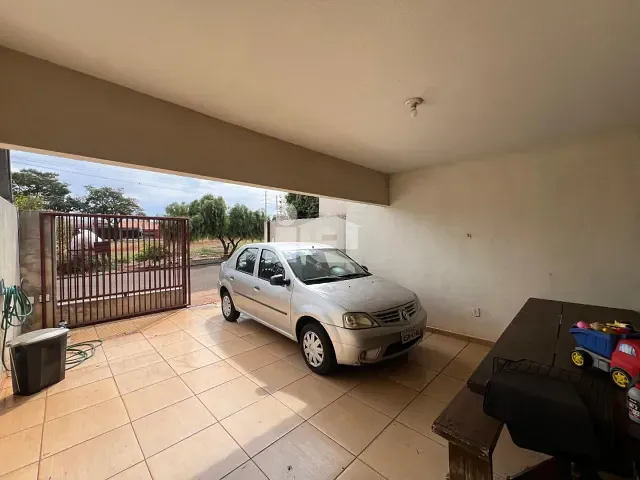 Casa com 125m² 2 quartos e 1 banheiro, à venda, no bairro Jardim Pioneiros em Rolândia