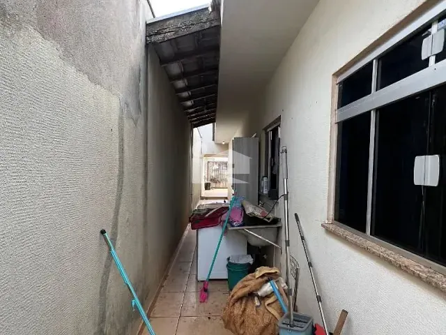 Casa com 125m² 2 quartos e 1 banheiro, à venda, no bairro Jardim Pioneiros em Rolândia
