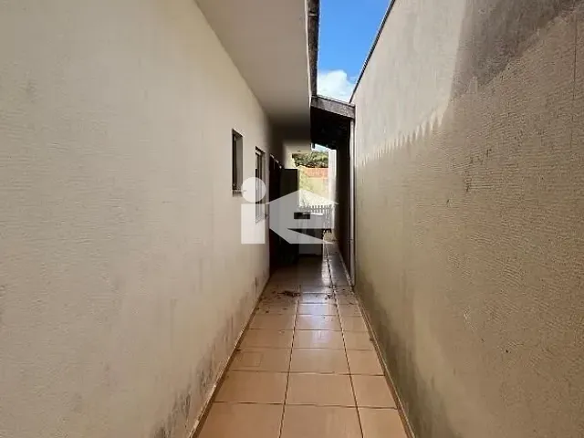 Casa com 125m² 2 quartos e 1 banheiro, à venda, no bairro Jardim Pioneiros em Rolândia