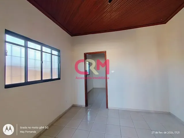 Casa com 392m² 3 quartos e 1 banheiro, para alugar, no bairro Centro em Taquaritinga