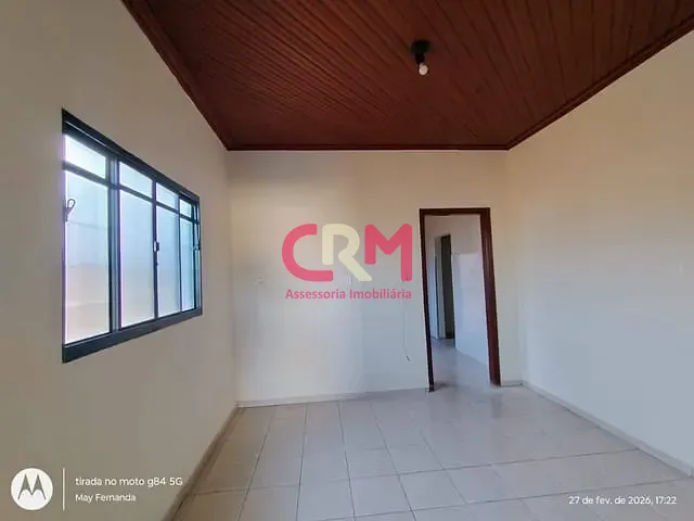 Casa com 392m² 3 quartos e 1 banheiro, para alugar, no bairro Centro em Taquaritinga