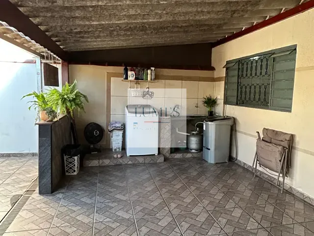 Casa com 44m² 1 quarto e 1 banheiro, para alugar, no bairro Cidade Jardim II em Americana