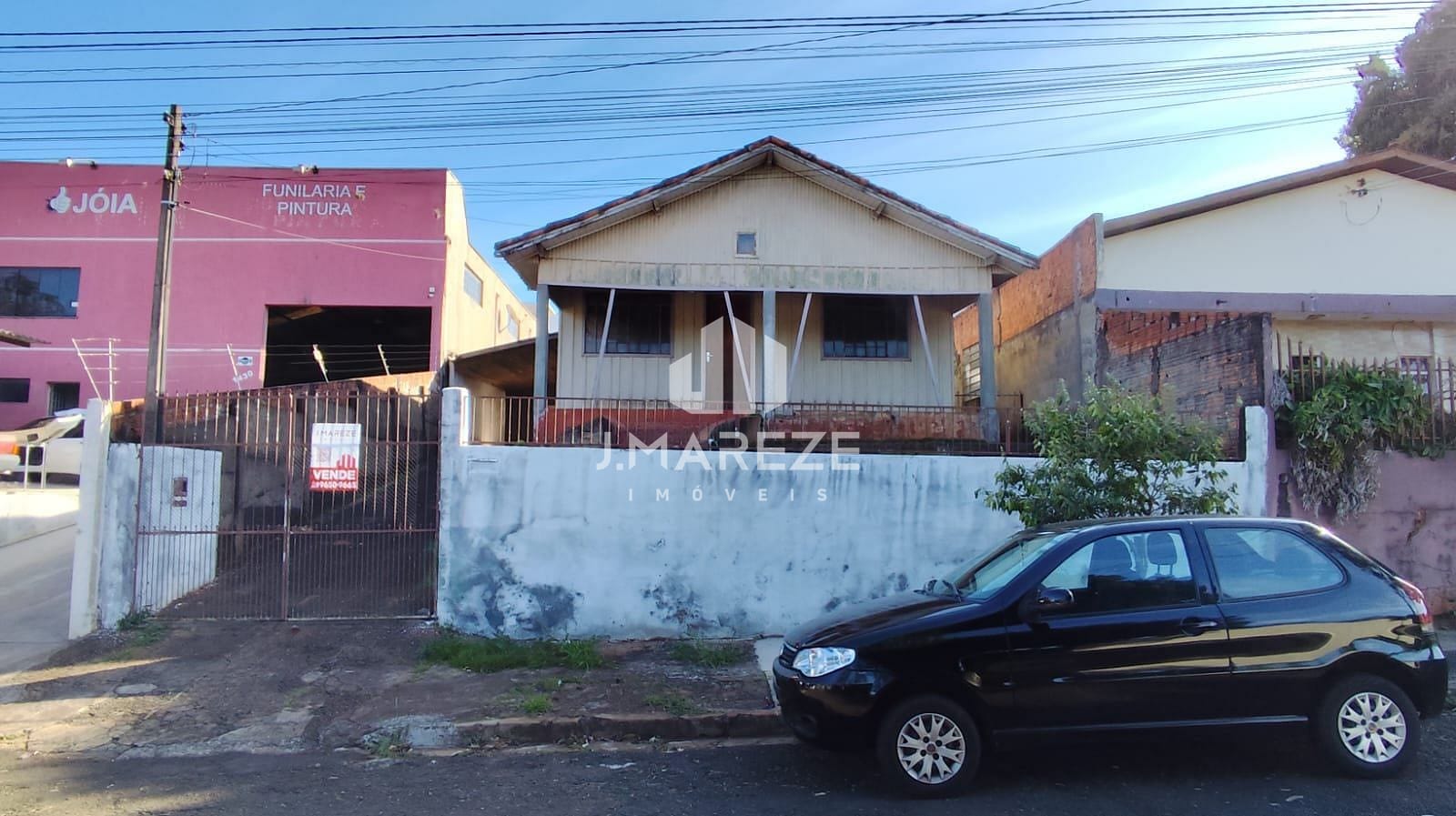Casa à venda com 2 quartos, 100m² - Foto 1