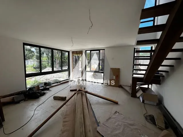 Casa 3 quartos e 3 banheiros, à venda, no bairro Arraial D'Ajuda em Porto Seguro