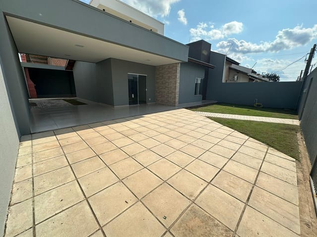 Casa com 300m² 3 quartos e 2 banheiros, à venda, no bairro Jardim Novo Horizonte em Sinop