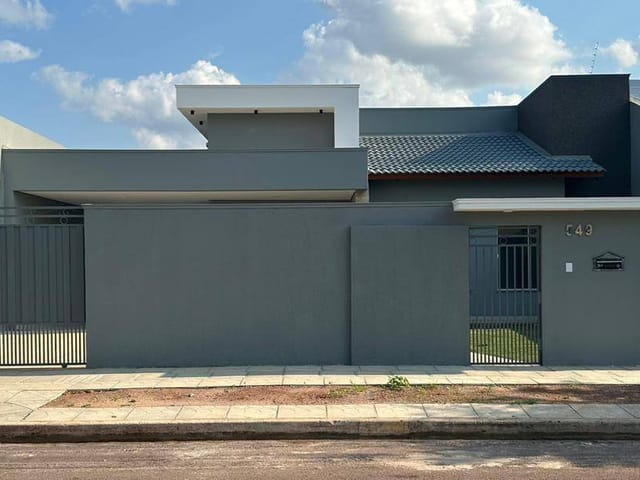 Casa com 300m² 3 quartos e 2 banheiros, à venda, no bairro Jardim Novo Horizonte em Sinop