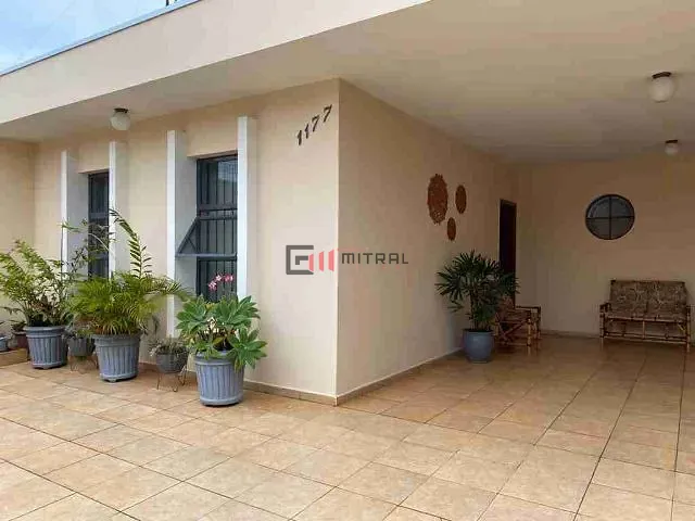 Casa 3 quartos e 2 banheiros, à venda, no bairro Vila Paraíso em Assis