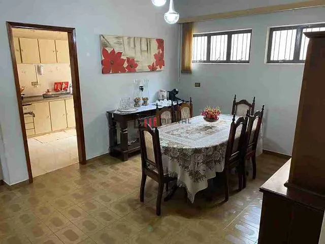 Casa 3 quartos e 2 banheiros, à venda, no bairro Vila Paraíso em Assis
