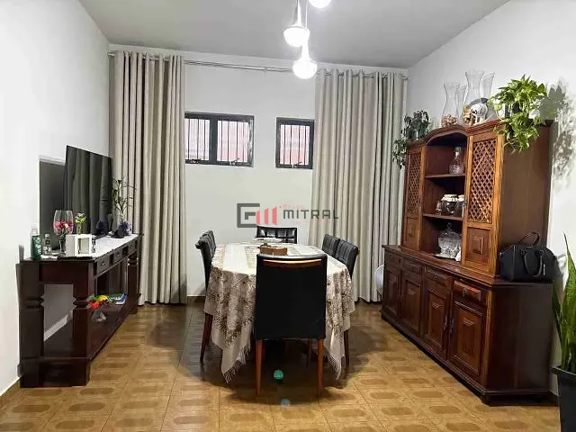 Casa 3 quartos e 2 banheiros, à venda, no bairro Vila Paraíso em Assis