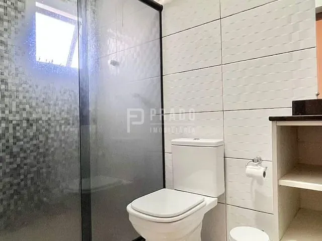 Casa 3 quartos e 4 banheiros, à venda, no bairro Laranjal em Pelotas