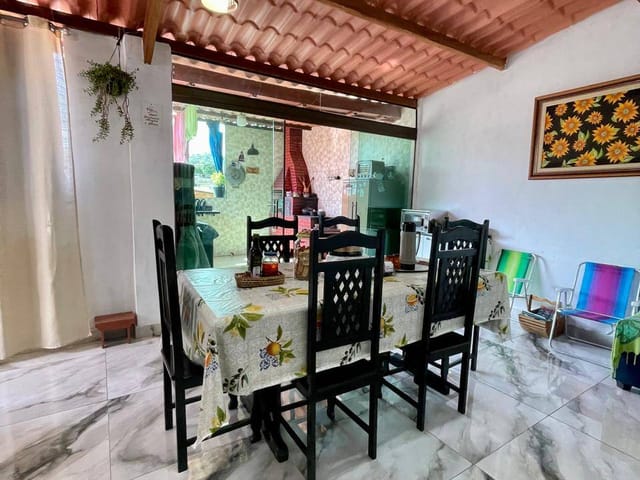 Casa 2 quartos e 2 banheiros, à venda, no bairro Jardim Felicidade em Belo Horizonte