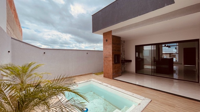 Casa com 256m² 3 quartos e 3 banheiros, à venda, no bairro Nova São Pedro em São Pedro da Aldeia