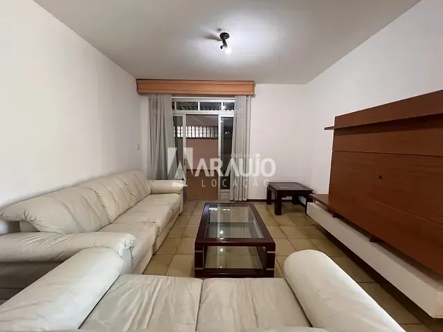 Casa 4 quartos e 4 banheiros, para alugar, no bairro Centro em Itajaí