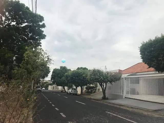 Casa com 281m², à venda ou para alugar, no bairro Santos Dumont em São José do Rio Preto