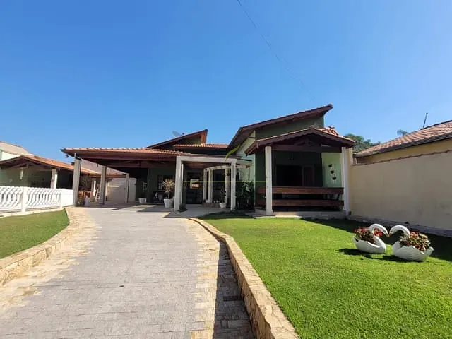 Casa com 580m² 2 quartos e 2 banheiros, à venda, no bairro Jardim Santo Afonso em Piracaia