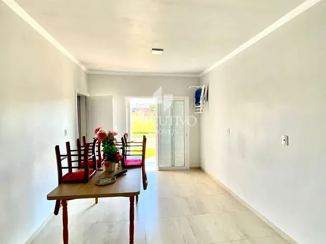 Casa 2 quartos e 2 banheiros, à venda, no bairro São Caetano em Arroio do Meio