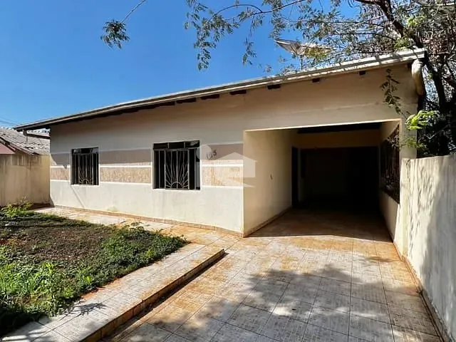 Casa com 300m² 3 quartos e 3 banheiros, à venda, no bairro Jardim das Flores em Rolândia