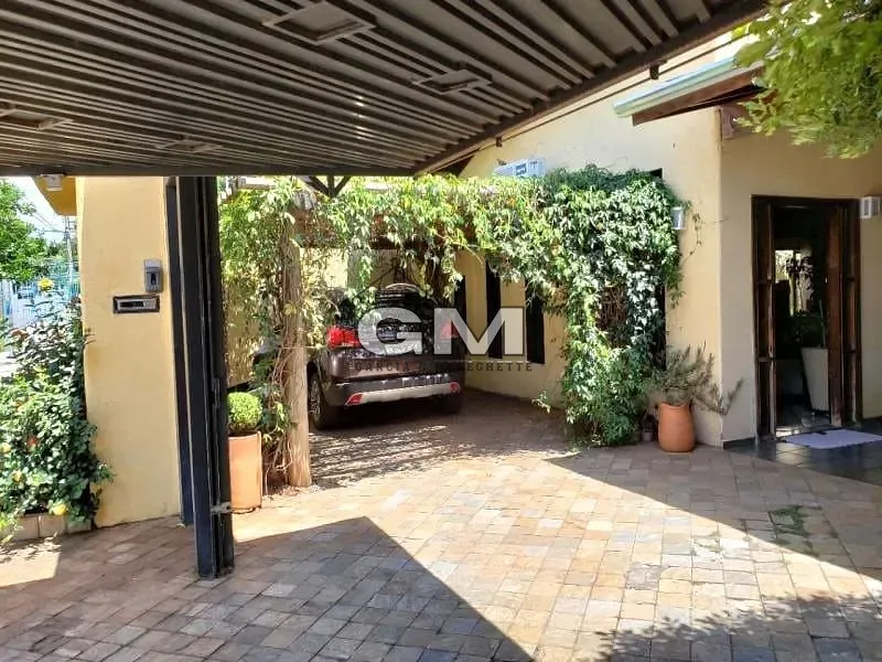 Casa, 4 quartos, 239 m² - Foto 1