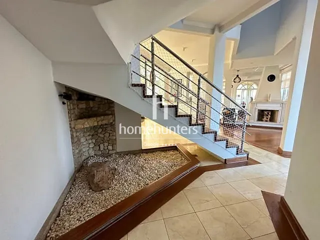 Casa com 1750m² 5 quartos e 7 banheiros, à venda, no bairro Gramado em Campinas