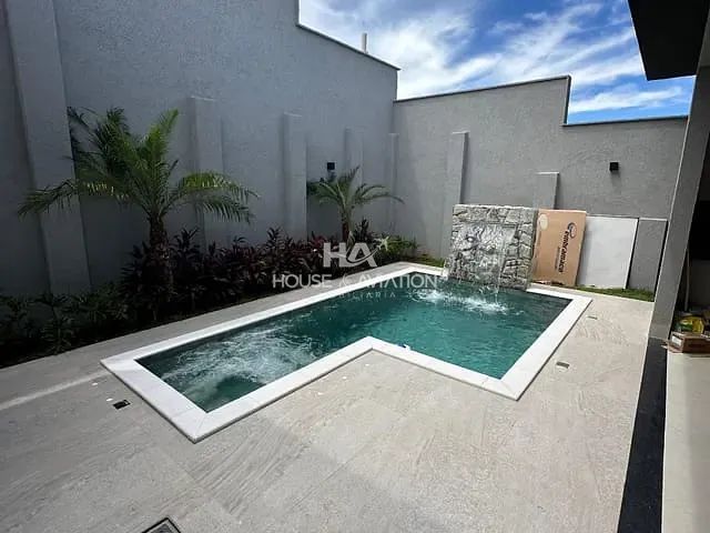 Casa com 360m² 3 quartos e 4 banheiros, à venda, no bairro Jardins Bolonha em Senador Canedo