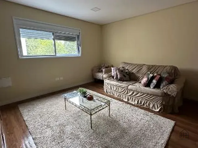 Casa com 1800m² 4 quartos e 3 banheiros, à venda, no bairro Bosque do Embu em Embu das Artes