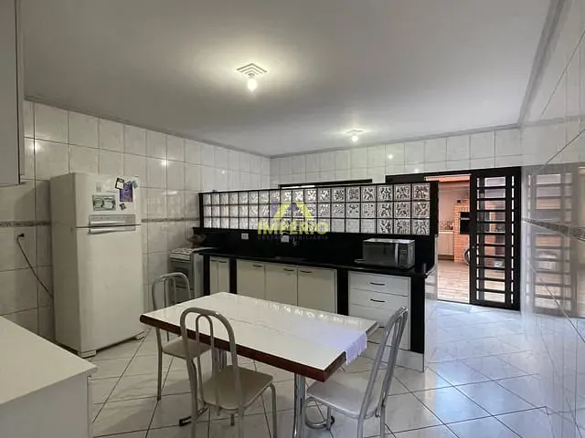 Casa com 125m² 3 quartos e 3 banheiros, à venda, no bairro Centro em Salto