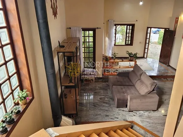 Casa com 504m² 3 quartos e 3 banheiros, à venda, no bairro Santo Antônio em Joinville