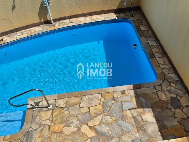 Casa 3 quartos e 2 banheiros, à venda, no bairro Parque da Colônia em Jundiaí