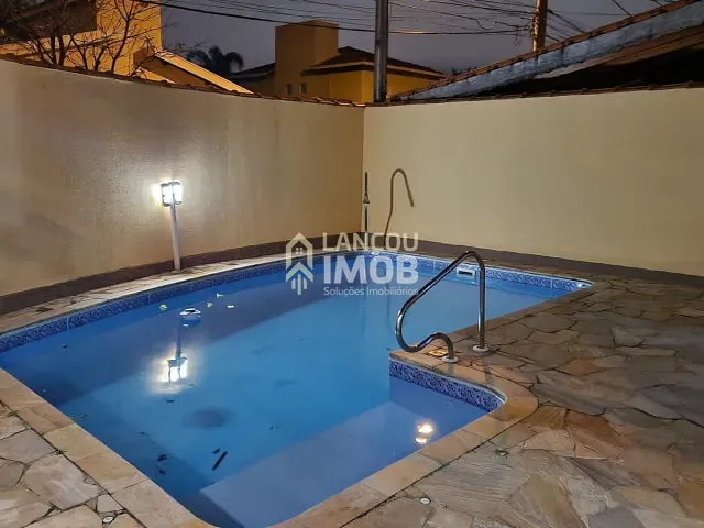 Casa 3 quartos e 2 banheiros, à venda, no bairro Parque da Colônia em Jundiaí