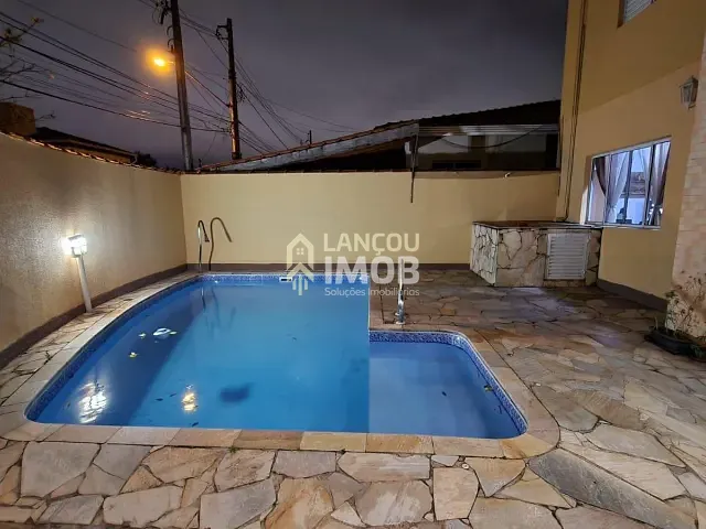 Casa 3 quartos e 2 banheiros, à venda, no bairro Parque da Colônia em Jundiaí