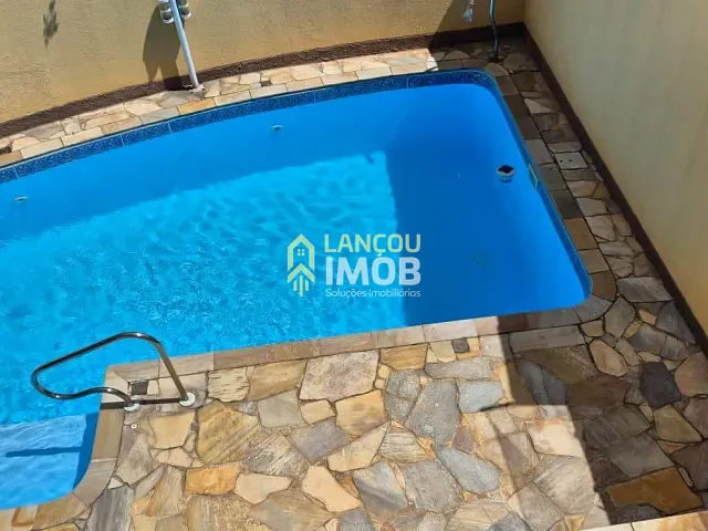 Casa 3 quartos e 2 banheiros, à venda, no bairro Parque da Colônia em Jundiaí
