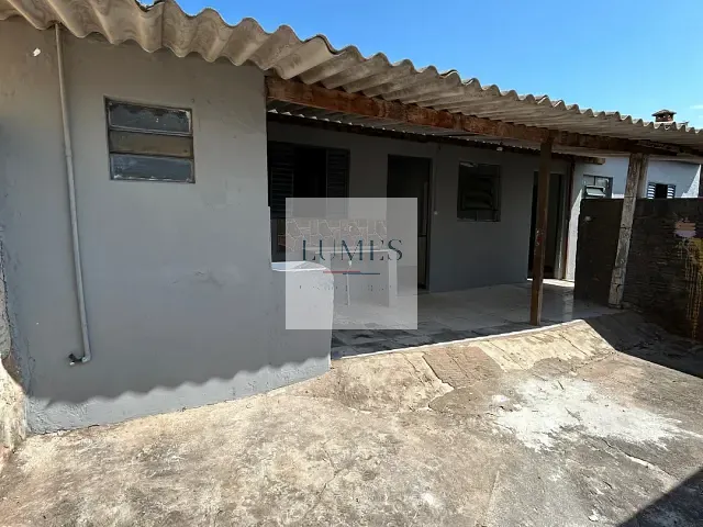Casa com 50m² 2 quartos e 1 banheiro, para alugar, no bairro Vila Bertini em Americana