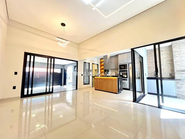 Casa com 140m² 3 quartos e 2 banheiros, à venda, no bairro Villa Verde em Bragança Paulista