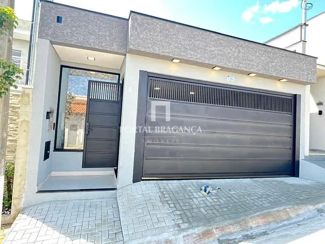 Casa com 140m² 3 quartos e 2 banheiros, à venda, no bairro Villa Verde em Bragança Paulista