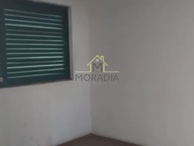 Casa 2 quartos e 1 banheiro, para alugar, no bairro Centro em Guaxupé