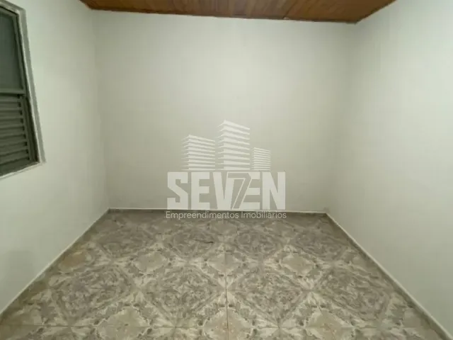 Casa com 200m² 2 quartos e 1 banheiro, à venda, no bairro Residencial Nova Bauru em Bauru