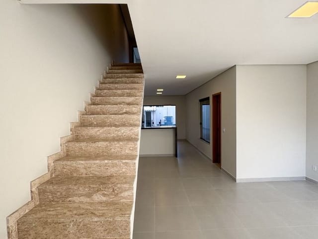 Casa com 140m² 3 quartos e 4 banheiros, à venda, no bairro Lagoa em Macaé