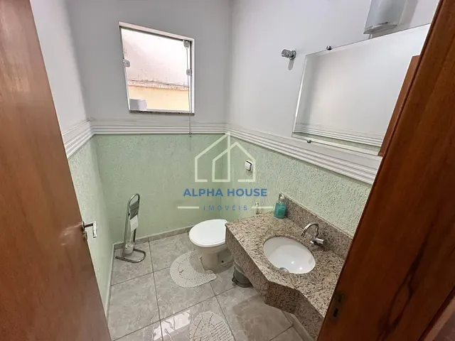 Casa com 300m² 3 quartos e 3 banheiros, à venda, no bairro Parque São Luís em Taubaté